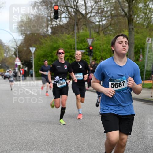 12.04.2026 - 45. Internationalen Wilhelmsburger Insellauf J. Mangold http://msf.ph/oto/9509637 12.04.2026 12:58:04 Ziel 5211, 4968, 2707, 5169, 5214, 4955, 3396, 5228, 5689, 2771, 5687, 2058, 3152, 4535, 5260, 2493, 2550, 3479, 4873, 4344, 3889, 4344, 3889, 3309, 5613, 3525, 5422, 3088, 3255 meine-sportfotos.de