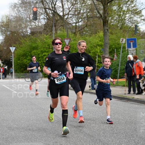 12.04.2026 - 45. Internationalen Wilhelmsburger Insellauf J. Mangold http://msf.ph/oto/9509644 12.04.2026 12:58:04 Ziel 5211, 4968, 2707, 5169, 5214, 4955, 3396, 5228, 5689, 2771, 5687, 2058, 3152, 4535, 5260, 2493, 2550, 3479, 4873, 4344, 3889, 4344, 3889, 3309, 5613, 3525, 5422, 3088, 3255 meine-sportfotos.de