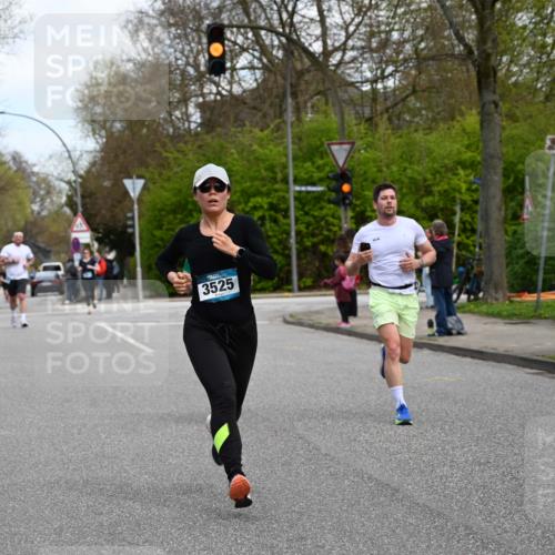 12.04.2026 - 45. Internationalen Wilhelmsburger Insellauf J. Mangold http://msf.ph/oto/9509736 12.04.2026 12:58:24 Ziel 3152, 4535, 5260, 2493, 2550, 3479, 4873, 4344, 3889, 3309, 5613, 3525, 5422, 3088, 3255, 5174, 5846, 3286, 3623, 4822, 2015, 3926, 3728, 4023, 2009, 4875 meine-sportfotos.de