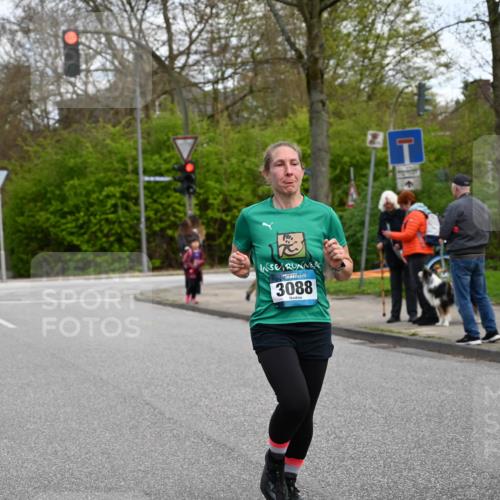 12.04.2026 - 45. Internationalen Wilhelmsburger Insellauf J. Mangold http://msf.ph/oto/9509748 12.04.2026 12:58:26 Ziel 2550, 3479, 4873, 4344, 3889, 3309, 5613, 3525, 5422, 3088, 3255, 5174, 5846, 3286, 3623, 4822, 2015, 3926, 3728, 4023, 2009, 4875, 5276 meine-sportfotos.de