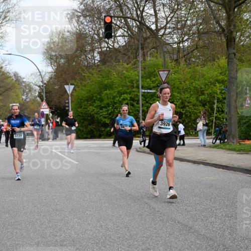 12.04.2026 - 45. Internationalen Wilhelmsburger Insellauf J. Mangold http://msf.ph/oto/9509785 12.04.2026 12:58:38 Ziel 4344, 3889, 3309, 5613, 3525, 5422, 3088, 3255, 5174, 5846, 3286, 3623, 4822, 2015, 3926, 3728, 4023, 2009, 4875, 5276, 5276, 3017, 5111, 5124, 5644, 5718, 2082, 4741, 5191, 4287, 5219, 2068, 3246, 4035, 5244, 4128, 4565 meine-sportfotos.de