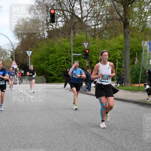12.04.2026 - 45. Internationalen Wilhelmsburger Insellauf J. Mangold http://msf.ph/oto/9509789 12.04.2026 12:58:39 Ziel 4344, 3889, 3309, 5613, 3525, 5422, 3088, 3255, 5174, 5846, 3286, 3623, 4822, 4822, 2015, 3926, 3728, 4023, 2009, 4875, 5276, 3017, 5111, 5124, 5644, 5718, 2082, 4741, 5191, 4287, 5219, 2068, 3246, 4035, 5244, 4128, 4565, 5079 meine-sportfotos.de