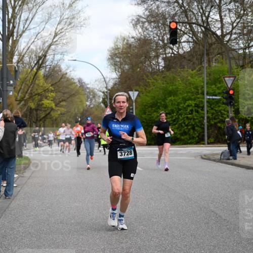 12.04.2026 - 45. Internationalen Wilhelmsburger Insellauf J. Mangold http://msf.ph/oto/9509796 12.04.2026 12:58:41 Ziel 4344, 3889, 3309, 5613, 3525, 5422, 3088, 3255, 5174, 5846, 3286, 3623, 4822, 2015, 3926, 3728, 4023, 2009, 4875, 5276, 3017, 5111, 5124, 5644, 5111, 5124, 5644, 5718, 2082, 4741, 5191, 4287, 5219, 2068, 3246, 4035, 5244, 4128, 4565, 5079, 4395 meine-sportfotos.de