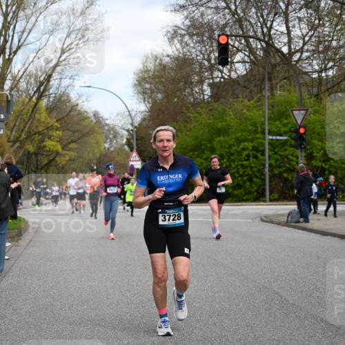 12.04.2026 - 45. Internationalen Wilhelmsburger Insellauf J. Mangold http://msf.ph/oto/9509800 12.04.2026 12:58:41 Ziel 4344, 3889, 3309, 5613, 3525, 5422, 3088, 3255, 5174, 5846, 3286, 3623, 4822, 2015, 3926, 3728, 4023, 2009, 4875, 5276, 3017, 5111, 5124, 5644, 5111, 5124, 5644, 5718, 2082, 4741, 5191, 4287, 5219, 2068, 3246, 4035, 5244, 4128, 4565, 5079, 4395 meine-sportfotos.de