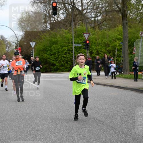 12.04.2026 - 45. Internationalen Wilhelmsburger Insellauf J. Mangold http://msf.ph/oto/9509849 12.04.2026 12:58:48 Ziel 3255, 5174, 5846, 3286, 3623, 4822, 2015, 3926, 3728, 4023, 2009, 4875, 4023, 2009, 4875, 5276, 3017, 5111, 5124, 5644, 5718, 2082, 4741, 5191, 4287, 5219, 2068, 3246, 4035, 5244, 4128, 5244, 4128, 4565, 5079, 4395, 4187, 5067, 2069, 4761 meine-sportfotos.de