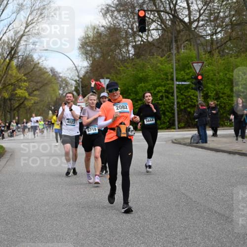12.04.2026 - 45. Internationalen Wilhelmsburger Insellauf J. Mangold http://msf.ph/oto/9509859 12.04.2026 12:58:49 Ziel 3255, 5174, 5846, 3286, 3623, 4822, 2015, 3926, 3728, 4023, 2009, 4875, 5276, 3017, 5111, 5124, 5644, 5718, 2082, 4741, 5191, 4287, 5219, 2068, 3246, 4035, 5244, 4128, 4565, 5079, 4395, 4187, 5067, 2069, 4761, 5179, 3192 meine-sportfotos.de
