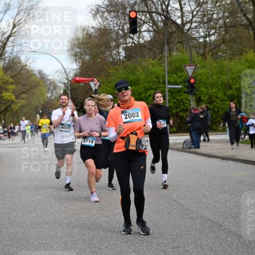 12.04.2026 - 45. Internationalen Wilhelmsburger Insellauf J. Mangold http://msf.ph/oto/9509865 12.04.2026 12:58:50 Ziel 3255, 5174, 5846, 3286, 3623, 4822, 2015, 3926, 3728, 4023, 2009, 4875, 5276, 5276, 3017, 5111, 5124, 5644, 5718, 2082, 4741, 5191, 4287, 5219, 2068, 3246, 4035, 5244, 4128, 4565, 4565, 5079, 4395, 4187, 5067, 2069, 4761, 5179, 3192, 5635, 4917 meine-sportfotos.de