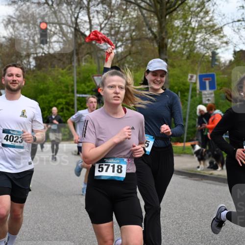 12.04.2026 - 45. Internationalen Wilhelmsburger Insellauf J. Mangold http://msf.ph/oto/9509889 12.04.2026 12:58:52 Ziel 3255, 5174, 5846, 3286, 3623, 4822, 2015, 3926, 3728, 4023, 2009, 4875, 5276, 3017, 3017, 5111, 5124, 5644, 5718, 2082, 4741, 5191, 4287, 5219, 2068, 3246, 4035, 5244, 4128, 4565, 5079, 4395, 4187, 5067, 2069, 4761, 5179, 3192, 5635, 4917, 4171, 4170 meine-sportfotos.de