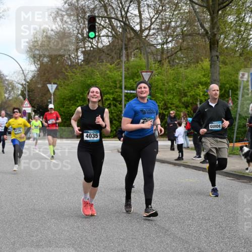12.04.2026 - 45. Internationalen Wilhelmsburger Insellauf J. Mangold http://msf.ph/oto/9509905 12.04.2026 12:58:56 Ziel 5174, 5846, 3286, 3623, 4822, 2015, 3926, 3728, 4023, 2009, 4875, 5276, 3017, 5111, 5124, 5644, 5718, 2082, 4741, 5191, 4287, 4287, 5219, 2068, 3246, 4035, 5244, 4128, 4565, 5079, 4395, 4187, 5067, 2069, 4761, 5179, 3192, 5635, 4917, 4171, 4170, 5011, 4781 meine-sportfotos.de