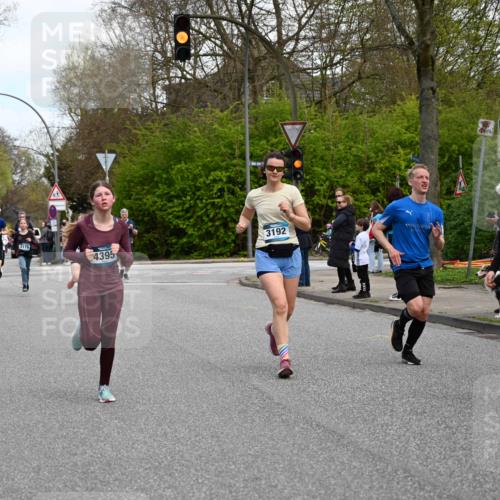 12.04.2026 - 45. Internationalen Wilhelmsburger Insellauf J. Mangold http://msf.ph/oto/9509979 12.04.2026 12:59:08 Ziel 3926, 3728, 4023, 2009, 4875, 5276, 3017, 5111, 5124, 5644, 5718, 2082, 4741, 5191, 4287, 5219, 2068, 3246, 4035, 5244, 4128, 4565, 5079, 4395, 4187, 5067, 2069, 4761, 5179, 3192, 5635, 4917, 4171, 4170, 5011, 4781, 4781, 4872, 4581, 5338, 5339, 2006, 4096, 5081, 4623, 4620 meine-sportfotos.de