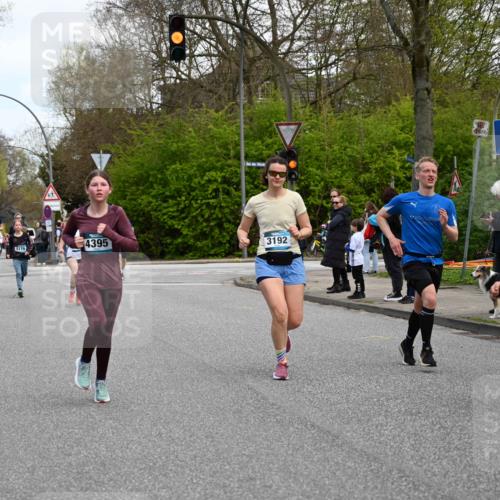 12.04.2026 - 45. Internationalen Wilhelmsburger Insellauf J. Mangold http://msf.ph/oto/9509980 12.04.2026 12:59:08 Ziel 3926, 3728, 4023, 2009, 4875, 5276, 3017, 5111, 5124, 5644, 5718, 2082, 4741, 5191, 4287, 5219, 2068, 3246, 4035, 5244, 4128, 4565, 5079, 4395, 4187, 5067, 2069, 4761, 5179, 3192, 5635, 4917, 4171, 4170, 5011, 4781, 4781, 4872, 4581, 5338, 5339, 2006, 4096, 5081, 4623, 4620 meine-sportfotos.de