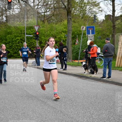 12.04.2026 - 45. Internationalen Wilhelmsburger Insellauf J. Mangold http://msf.ph/oto/9509998 12.04.2026 12:59:13 Ziel 4023, 2009, 4875, 5276, 3017, 5111, 5124, 5644, 5718, 2082, 4741, 5191, 4287, 5219, 2068, 3246, 4035, 5244, 4128, 4565, 5079, 4395, 4187, 5067, 2069, 4761, 5179, 3192, 5179, 3192, 5635, 4917, 4171, 4170, 5011, 4781, 4872, 4581, 5338, 5339, 5339, 2006, 4096, 5081, 4623, 4620, 3999, 5183, 5863, 5550 meine-sportfotos.de