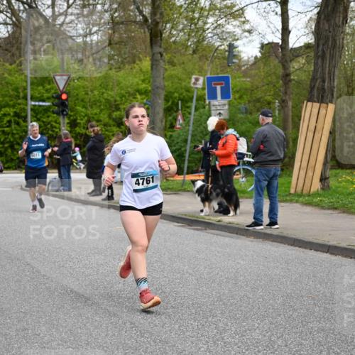 12.04.2026 - 45. Internationalen Wilhelmsburger Insellauf J. Mangold http://msf.ph/oto/9510002 12.04.2026 12:59:13 Ziel 4023, 2009, 4875, 5276, 3017, 5111, 5124, 5644, 5718, 2082, 4741, 5191, 4287, 5219, 2068, 3246, 4035, 5244, 4128, 4565, 5079, 4395, 4187, 5067, 2069, 4761, 5179, 3192, 5179, 3192, 5635, 4917, 4171, 4170, 5011, 4781, 4872, 4581, 5338, 5339, 5339, 2006, 4096, 5081, 4623, 4620, 3999, 5183, 5863, 5550 meine-sportfotos.de