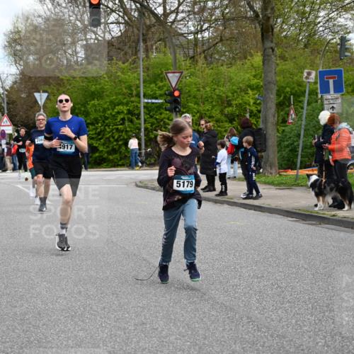 12.04.2026 - 45. Internationalen Wilhelmsburger Insellauf J. Mangold http://msf.ph/oto/9510007 12.04.2026 12:59:14 Ziel 5276, 3017, 5111, 5124, 5644, 5718, 2082, 4741, 5191, 4287, 5219, 2068, 3246, 4035, 5244, 4128, 4565, 5079, 4395, 4187, 5067, 2069, 4761, 5179, 3192, 5635, 4917, 5635, 4917, 4171, 4170, 5011, 4781, 4872, 4581, 5338, 5339, 2006, 4096, 5081, 2006, 4096, 5081, 4623, 4620, 3999, 5183, 5863, 5550, 5074 meine-sportfotos.de
