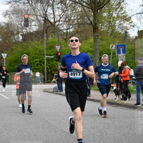 12.04.2026 - 45. Internationalen Wilhelmsburger Insellauf J. Mangold http://msf.ph/oto/9510020 12.04.2026 12:59:16 Ziel 3017, 5111, 5124, 5644, 5718, 2082, 4741, 5191, 4287, 5219, 2068, 3246, 4035, 5244, 4128, 4565, 5079, 4395, 4187, 5067, 2069, 4761, 5179, 3192, 5635, 4917, 4171, 4170, 5011, 4781, 4872, 4581, 5338, 5339, 2006, 4096, 5081, 4623, 4620, 3999, 5183, 5863, 5550, 5074, 5467 meine-sportfotos.de