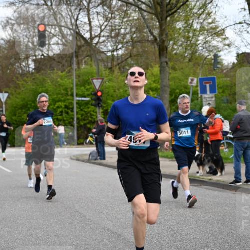 12.04.2026 - 45. Internationalen Wilhelmsburger Insellauf J. Mangold http://msf.ph/oto/9510021 12.04.2026 12:59:16 Ziel 3017, 5111, 5124, 5644, 5718, 2082, 4741, 5191, 4287, 5219, 2068, 3246, 4035, 5244, 4128, 4565, 5079, 4395, 4187, 5067, 2069, 4761, 5179, 3192, 5635, 4917, 4171, 4170, 5011, 4781, 4872, 4581, 5338, 5339, 2006, 4096, 5081, 4623, 4620, 3999, 5183, 5863, 5550, 5074, 5467 meine-sportfotos.de