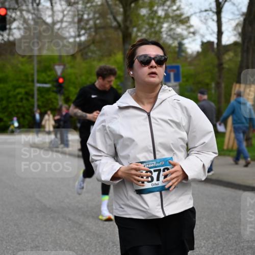 12.04.2026 - 45. Internationalen Wilhelmsburger Insellauf J. Mangold http://msf.ph/oto/9510065 12.04.2026 12:59:21 Ziel 4287, 5219, 2068, 3246, 4035, 5244, 4128, 4565, 5079, 4395, 4187, 5067, 2069, 4761, 5179, 3192, 5635, 4917, 4171, 4170, 5011, 4781, 4872, 4581, 4872, 4581, 5338, 5339, 2006, 4096, 5081, 4623, 4620, 3999, 3999, 5183, 5863, 5550, 5074, 5467, 3972, 2984, 2063, 2735 meine-sportfotos.de