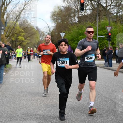 12.04.2026 - 45. Internationalen Wilhelmsburger Insellauf J. Mangold http://msf.ph/oto/9510095 12.04.2026 12:59:29 Ziel 4395, 4187, 5067, 2069, 4761, 5179, 3192, 5635, 4917, 4171, 4170, 5011, 4781, 4872, 4581, 5338, 5339, 2006, 4096, 5081, 4623, 4623, 4620, 3999, 5183, 5863, 5550, 5074, 5467, 3972, 3972, 2984, 2063, 2735, 5657, 4782, 2117, 2683, 4983, 3403, 4530, 5107, 5120, 2291, 5104, 5670, 5145, 5669 meine-sportfotos.de