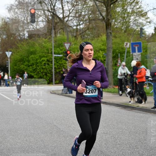 12.04.2026 - 45. Internationalen Wilhelmsburger Insellauf J. Mangold http://msf.ph/oto/9510107 12.04.2026 12:59:31 Ziel 4187, 5067, 2069, 4761, 5179, 3192, 5635, 4917, 4171, 4170, 5011, 4781, 4872, 4581, 5338, 5339, 2006, 4096, 5081, 4623, 4620, 3999, 5183, 5863, 5550, 5074, 5467, 3972, 2984, 2063, 2735, 5657, 4782, 2117, 2683, 4983, 3403, 4530, 5107, 5120, 2291, 5104, 5670, 5145, 5669, 3212 meine-sportfotos.de