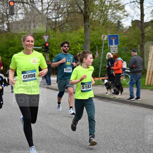12.04.2026 - 45. Internationalen Wilhelmsburger Insellauf J. Mangold http://msf.ph/oto/9510128 12.04.2026 12:59:37 Ziel 5179, 3192, 5635, 4917, 4171, 4170, 5011, 4781, 4872, 4581, 5338, 5339, 2006, 4096, 5081, 4623, 4620, 3999, 5183, 5863, 5550, 5550, 5074, 5467, 3972, 2984, 2063, 2735, 5657, 4782, 2117, 2683, 4983, 3403, 4530, 5107, 5120, 2291, 5104, 5670, 5145, 5669, 3212, 3167, 3318, 3314, 3165, 4698 meine-sportfotos.de