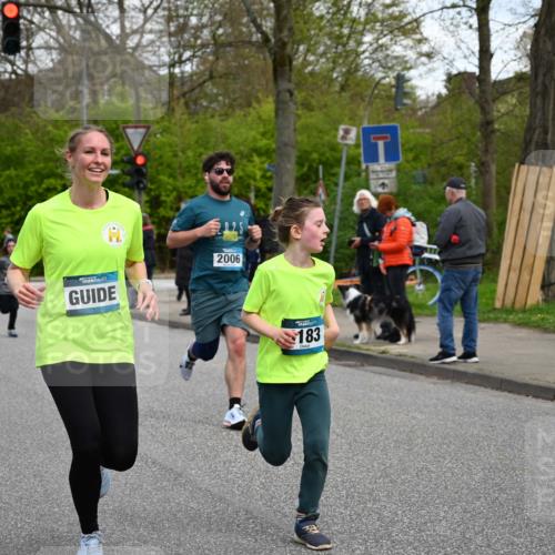 12.04.2026 - 45. Internationalen Wilhelmsburger Insellauf J. Mangold http://msf.ph/oto/9510129 12.04.2026 12:59:37 Ziel 5179, 3192, 5635, 4917, 4171, 4170, 5011, 4781, 4872, 4581, 5338, 5339, 2006, 4096, 5081, 4623, 4620, 3999, 5183, 5863, 5550, 5550, 5074, 5467, 3972, 2984, 2063, 2735, 5657, 4782, 2117, 2683, 4983, 3403, 4530, 5107, 5120, 2291, 5104, 5670, 5145, 5669, 3212, 3167, 3318, 3314, 3165, 4698 meine-sportfotos.de
