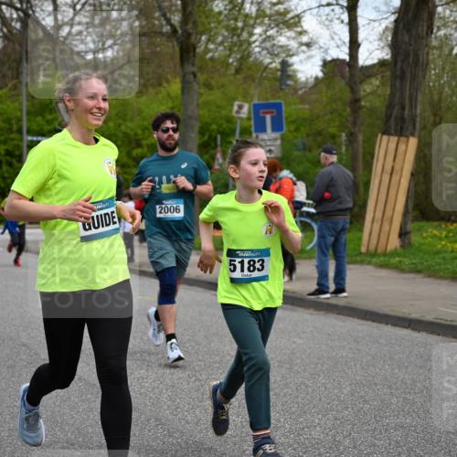 12.04.2026 - 45. Internationalen Wilhelmsburger Insellauf J. Mangold http://msf.ph/oto/9510132 12.04.2026 12:59:37 Ziel 5179, 3192, 5635, 4917, 4171, 4170, 5011, 4781, 4872, 4581, 5338, 5339, 2006, 4096, 5081, 4623, 4620, 3999, 5183, 5863, 5550, 5550, 5074, 5467, 3972, 2984, 2063, 2735, 5657, 4782, 2117, 2683, 4983, 3403, 4530, 5107, 5120, 2291, 5104, 5670, 5145, 5669, 3212, 3167, 3318, 3314, 3165, 4698 meine-sportfotos.de