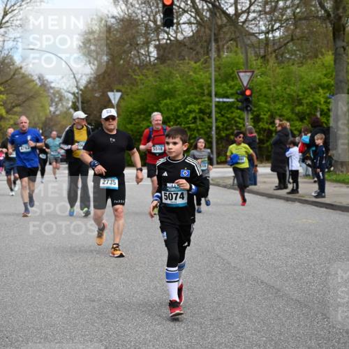 12.04.2026 - 45. Internationalen Wilhelmsburger Insellauf J. Mangold http://msf.ph/oto/9510136 12.04.2026 12:59:38 Ziel 5179, 3192, 5635, 4917, 4171, 4170, 5011, 4781, 4872, 4581, 5338, 5339, 2006, 4096, 5081, 4623, 4620, 3999, 5183, 5863, 5550, 5074, 5074, 5467, 3972, 2984, 2063, 2735, 5657, 4782, 2117, 2683, 2683, 4983, 3403, 4530, 5107, 5120, 2291, 5104, 5670, 5145, 5669, 3212, 3167, 3318, 3314, 3165, 4698, 4962, 5798 meine-sportfotos.de