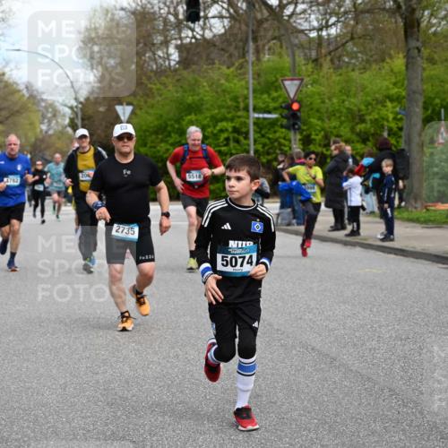 12.04.2026 - 45. Internationalen Wilhelmsburger Insellauf J. Mangold http://msf.ph/oto/9510141 12.04.2026 12:59:38 Ziel 5179, 3192, 5635, 4917, 4171, 4170, 5011, 4781, 4872, 4581, 5338, 5339, 2006, 4096, 5081, 4623, 4620, 3999, 5183, 5863, 5550, 5074, 5074, 5467, 3972, 2984, 2063, 2735, 5657, 4782, 2117, 2683, 2683, 4983, 3403, 4530, 5107, 5120, 2291, 5104, 5670, 5145, 5669, 3212, 3167, 3318, 3314, 3165, 4698, 4962, 5798 meine-sportfotos.de