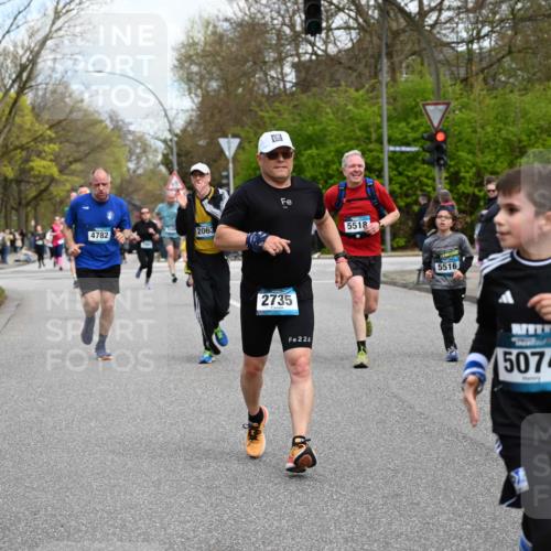12.04.2026 - 45. Internationalen Wilhelmsburger Insellauf J. Mangold http://msf.ph/oto/9510146 12.04.2026 12:59:39 Ziel 5635, 4917, 4171, 4170, 5011, 4781, 4872, 4581, 5338, 5339, 2006, 4096, 5081, 4623, 4620, 3999, 5183, 5863, 5550, 5074, 5467, 5467, 3972, 2984, 2063, 2735, 5657, 4782, 2117, 2683, 4983, 3403, 4983, 3403, 4530, 5107, 5120, 2291, 5104, 5670, 5145, 5669, 3212, 3167, 3318, 3314, 3165, 4698, 4962, 5798 meine-sportfotos.de