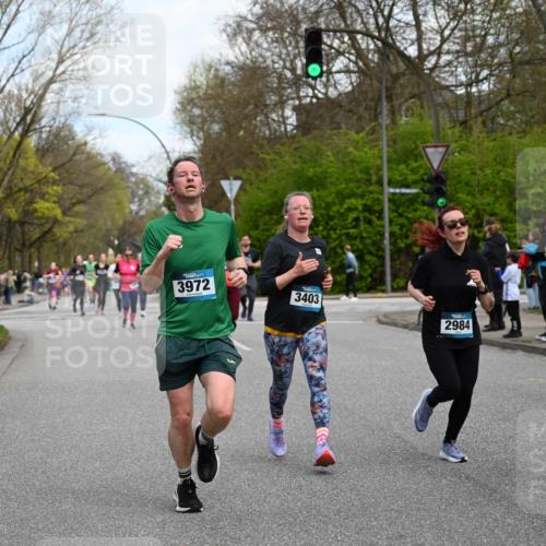12.04.2026 - 45. Internationalen Wilhelmsburger Insellauf J. Mangold http://msf.ph/oto/9510179 12.04.2026 12:59:45 Ziel 4781, 4872, 4581, 5338, 5339, 2006, 4096, 5081, 4623, 4620, 3999, 5183, 5863, 5550, 5074, 5467, 3972, 2984, 2063, 2735, 2735, 5657, 4782, 2117, 2683, 4983, 3403, 4530, 5107, 5120, 2291, 5104, 5670, 5145, 5669, 3212, 3167, 3318, 3314, 3165, 4698, 4962, 5798, 4074, 5828, 5610, 5083 meine-sportfotos.de