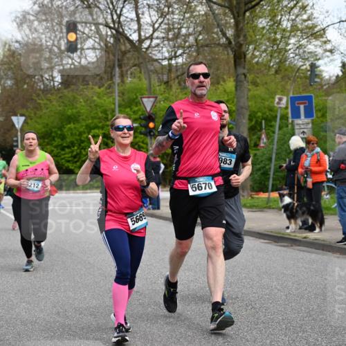 12.04.2026 - 45. Internationalen Wilhelmsburger Insellauf J. Mangold http://msf.ph/oto/9510199 12.04.2026 12:59:52 Ziel 4623, 4620, 3999, 5183, 5863, 5550, 5074, 5467, 3972, 2984, 2063, 2735, 5657, 4782, 2117, 2683, 4983, 3403, 4530, 5107, 5120, 4530, 5107, 5120, 2291, 5104, 5670, 5145, 5669, 3212, 3167, 3318, 3314, 3165, 4698, 4962, 5798, 4074, 5828, 5610, 5083, 4410, 3378 meine-sportfotos.de