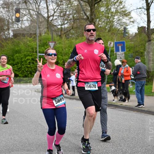 12.04.2026 - 45. Internationalen Wilhelmsburger Insellauf J. Mangold http://msf.ph/oto/9510202 12.04.2026 12:59:53 Ziel 4623, 4620, 3999, 5183, 5863, 5550, 5074, 5467, 3972, 2984, 2063, 2735, 5657, 4782, 2117, 2683, 4983, 3403, 4530, 5107, 5120, 2291, 5104, 5670, 5145, 5669, 2291, 5104, 5670, 5145, 5669, 3212, 3167, 3318, 3314, 3165, 4698, 4962, 5798, 4074, 5828, 4074, 5828, 5610, 5083, 4410, 3378 meine-sportfotos.de