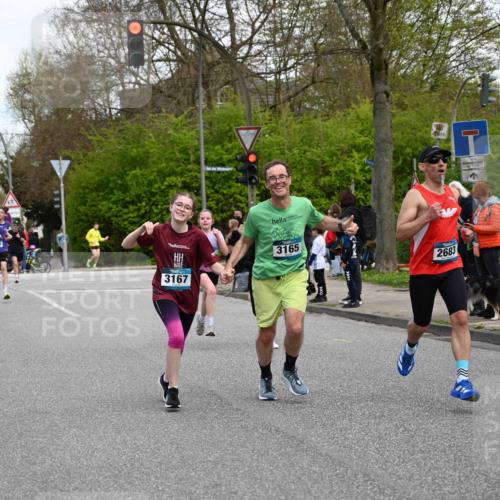 12.04.2026 - 45. Internationalen Wilhelmsburger Insellauf J. Mangold http://msf.ph/oto/9510246 12.04.2026 12:59:58 Ziel 3999, 5183, 5863, 5550, 5074, 5467, 3972, 2984, 2063, 2735, 5657, 4782, 2117, 2683, 4983, 3403, 4530, 5107, 5120, 2291, 5104, 5670, 5145, 5669, 3212, 3167, 3318, 3314, 3165, 3165, 4698, 4962, 5798, 4074, 5828, 5610, 5083, 4410, 4410, 3378 meine-sportfotos.de