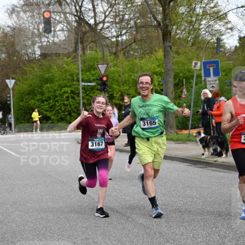 12.04.2026 - 45. Internationalen Wilhelmsburger Insellauf J. Mangold http://msf.ph/oto/9510252 12.04.2026 12:59:59 Ziel 5183, 5863, 5550, 5074, 5467, 3972, 2984, 2063, 2735, 5657, 4782, 2117, 2683, 4983, 3403, 4530, 5107, 5120, 2291, 5104, 5670, 5145, 5669, 3212, 3167, 3318, 3314, 3165, 4698, 4962, 5798, 4074, 5828, 5610, 5083, 4410, 3378, 5012 meine-sportfotos.de