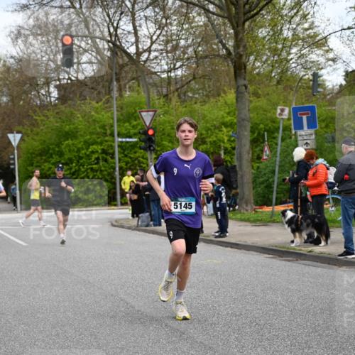 12.04.2026 - 45. Internationalen Wilhelmsburger Insellauf J. Mangold http://msf.ph/oto/9510283 12.04.2026 13:00:03 Ziel 5074, 5467, 3972, 2984, 2063, 2735, 5657, 4782, 2117, 2683, 4983, 3403, 4530, 5107, 5120, 2291, 5104, 5670, 5145, 5669, 3212, 3167, 3318, 3314, 3165, 4698, 4962, 5798, 4074, 5828, 5610, 5083, 4410, 3378, 5012, 2303, 4997, 4397, 5854 meine-sportfotos.de