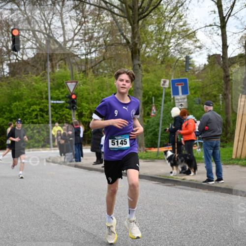 12.04.2026 - 45. Internationalen Wilhelmsburger Insellauf J. Mangold http://msf.ph/oto/9510288 12.04.2026 13:00:03 Ziel 5074, 5467, 3972, 2984, 2063, 2735, 5657, 4782, 2117, 2683, 4983, 3403, 4530, 5107, 5120, 2291, 5104, 5670, 5145, 5669, 3212, 3167, 3318, 3314, 3165, 4698, 4962, 5798, 4074, 5828, 5610, 5083, 4410, 3378, 5012, 2303, 4997, 4397, 5854 meine-sportfotos.de