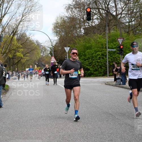 12.04.2026 - 45. Internationalen Wilhelmsburger Insellauf J. Mangold http://msf.ph/oto/9510347 12.04.2026 13:00:12 Ziel 4782, 2117, 2683, 4983, 3403, 4530, 5107, 5120, 2291, 5104, 5670, 5145, 5669, 3212, 3167, 3318, 3314, 3165, 4698, 4962, 5798, 4074, 5828, 5610, 5083, 4410, 3378, 5012, 2303, 4997, 4397, 5854, 5737, 5412, 4826, 3136, 4098, 4468, 2964 meine-sportfotos.de