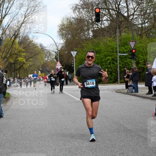 12.04.2026 - 45. Internationalen Wilhelmsburger Insellauf J. Mangold http://msf.ph/oto/9510351 12.04.2026 13:00:12 Ziel 4782, 2117, 2683, 4983, 3403, 4530, 5107, 5120, 2291, 5104, 5670, 5145, 5669, 3212, 3167, 3318, 3314, 3165, 4698, 4962, 5798, 4074, 5828, 5610, 5083, 4410, 3378, 5012, 2303, 4997, 4397, 5854, 5737, 5412, 4826, 3136, 4098, 4468, 2964 meine-sportfotos.de
