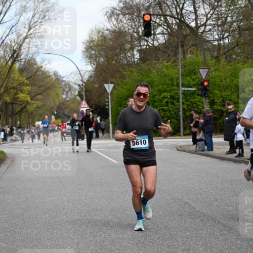 12.04.2026 - 45. Internationalen Wilhelmsburger Insellauf J. Mangold http://msf.ph/oto/9510352 12.04.2026 13:00:12 Ziel 4782, 2117, 2683, 4983, 3403, 4530, 5107, 5120, 2291, 5104, 5670, 5145, 5669, 3212, 3167, 3318, 3314, 3165, 4698, 4962, 5798, 4074, 5828, 5610, 5083, 4410, 3378, 5012, 2303, 4997, 4397, 5854, 5737, 5412, 4826, 3136, 4098, 4468, 2964 meine-sportfotos.de