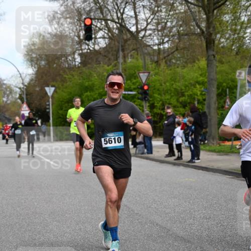 12.04.2026 - 45. Internationalen Wilhelmsburger Insellauf J. Mangold http://msf.ph/oto/9510357 12.04.2026 13:00:13 Ziel 2683, 4983, 3403, 4530, 5107, 5120, 2291, 5104, 5670, 5145, 5669, 3212, 3167, 3318, 3314, 3165, 4698, 4962, 5798, 4074, 5828, 5610, 5083, 4410, 3378, 5012, 2303, 4997, 4397, 2303, 4997, 4397, 5854, 5737, 5412, 4826, 3136, 4098, 4468, 2964, 5311 meine-sportfotos.de