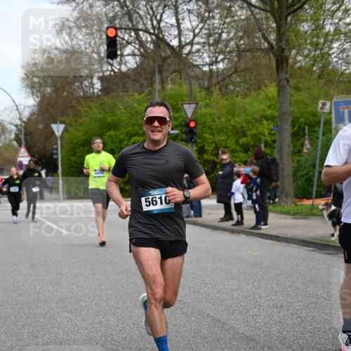 12.04.2026 - 45. Internationalen Wilhelmsburger Insellauf J. Mangold http://msf.ph/oto/9510358 12.04.2026 13:00:13 Ziel 2683, 4983, 3403, 4530, 5107, 5120, 2291, 5104, 5670, 5145, 5669, 3212, 3167, 3318, 3314, 3165, 4698, 4962, 5798, 4074, 5828, 5610, 5083, 4410, 3378, 5012, 2303, 4997, 4397, 2303, 4997, 4397, 5854, 5737, 5412, 4826, 3136, 4098, 4468, 2964, 5311 meine-sportfotos.de