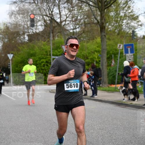 12.04.2026 - 45. Internationalen Wilhelmsburger Insellauf J. Mangold http://msf.ph/oto/9510361 12.04.2026 13:00:13 Ziel 2683, 4983, 3403, 4530, 5107, 5120, 2291, 5104, 5670, 5145, 5669, 3212, 3167, 3318, 3314, 3165, 4698, 4962, 5798, 4074, 5828, 5610, 5083, 4410, 3378, 5012, 2303, 4997, 4397, 2303, 4997, 4397, 5854, 5737, 5412, 4826, 3136, 4098, 4468, 2964, 5311 meine-sportfotos.de