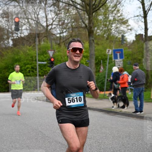 12.04.2026 - 45. Internationalen Wilhelmsburger Insellauf J. Mangold http://msf.ph/oto/9510363 12.04.2026 13:00:13 Ziel 2683, 4983, 3403, 4530, 5107, 5120, 2291, 5104, 5670, 5145, 5669, 3212, 3167, 3318, 3314, 3165, 4698, 4962, 5798, 4074, 5828, 5610, 5083, 4410, 3378, 5012, 2303, 4997, 4397, 2303, 4997, 4397, 5854, 5737, 5412, 4826, 3136, 4098, 4468, 2964, 5311 meine-sportfotos.de
