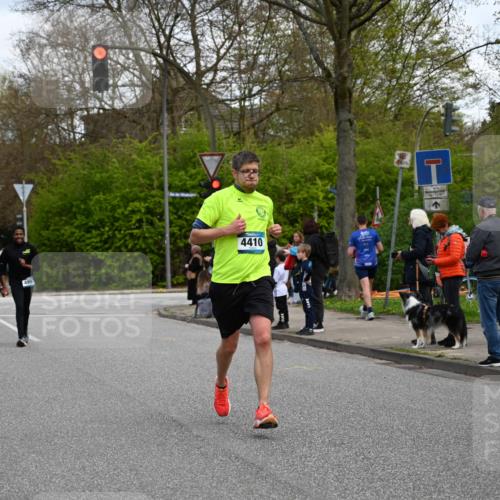 12.04.2026 - 45. Internationalen Wilhelmsburger Insellauf J. Mangold http://msf.ph/oto/9510370 12.04.2026 13:00:15 Ziel 2683, 4983, 3403, 4530, 5107, 5120, 2291, 5104, 5670, 5145, 5669, 3212, 3167, 3318, 3314, 3165, 4698, 4962, 5798, 4074, 5828, 5610, 5083, 4410, 3378, 5012, 2303, 4997, 4397, 5854, 5854, 5737, 5412, 4826, 3136, 4098, 4468, 2964, 5311, 4707 meine-sportfotos.de