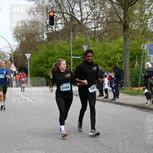 12.04.2026 - 45. Internationalen Wilhelmsburger Insellauf J. Mangold http://msf.ph/oto/9510395 12.04.2026 13:00:19 Ziel 3212, 3167, 3318, 3314, 3165, 4698, 4962, 5798, 4074, 5828, 5610, 5083, 4410, 3378, 5012, 2303, 4997, 4397, 5854, 5737, 5412, 4826, 3136, 4098, 4468, 2964, 5311, 4707, 4696, 5777, 3166, 4702 meine-sportfotos.de
