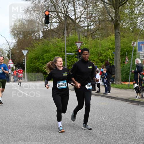 12.04.2026 - 45. Internationalen Wilhelmsburger Insellauf J. Mangold http://msf.ph/oto/9510396 12.04.2026 13:00:20 Ziel 3212, 3167, 3318, 3314, 3165, 4698, 4962, 5798, 4074, 5828, 5610, 5083, 4410, 3378, 5012, 2303, 4997, 4397, 5854, 5737, 5412, 4826, 5412, 4826, 3136, 4098, 4468, 2964, 5311, 4707, 4696, 5777, 3166, 4702, 4407 meine-sportfotos.de