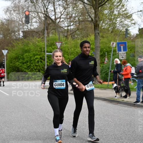 12.04.2026 - 45. Internationalen Wilhelmsburger Insellauf J. Mangold http://msf.ph/oto/9510403 12.04.2026 13:00:20 Ziel 3212, 3167, 3318, 3314, 3165, 4698, 4962, 5798, 4074, 5828, 5610, 5083, 4410, 3378, 5012, 2303, 4997, 4397, 5854, 5737, 5412, 4826, 5412, 4826, 3136, 4098, 4468, 2964, 5311, 4707, 4696, 5777, 3166, 4702, 4407 meine-sportfotos.de