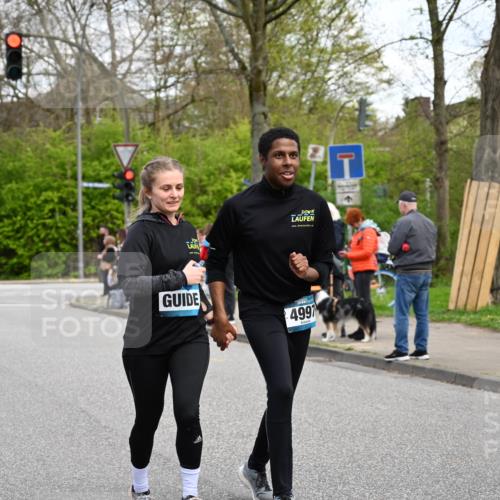 12.04.2026 - 45. Internationalen Wilhelmsburger Insellauf J. Mangold http://msf.ph/oto/9510407 12.04.2026 13:00:20 Ziel 3212, 3167, 3318, 3314, 3165, 4698, 4962, 5798, 4074, 5828, 5610, 5083, 4410, 3378, 5012, 2303, 4997, 4397, 5854, 5737, 5412, 4826, 5412, 4826, 3136, 4098, 4468, 2964, 5311, 4707, 4696, 5777, 3166, 4702, 4407 meine-sportfotos.de