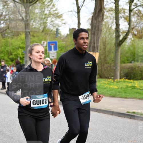 12.04.2026 - 45. Internationalen Wilhelmsburger Insellauf J. Mangold http://msf.ph/oto/9510414 12.04.2026 13:00:21 Ziel 3167, 3318, 3314, 3165, 4698, 4962, 5798, 4074, 5828, 5610, 5083, 4410, 3378, 5012, 2303, 4997, 4397, 5854, 5737, 5412, 4826, 3136, 4098, 3136, 4098, 4468, 2964, 5311, 4707, 4696, 5777, 3166, 4702, 4407, 4827 meine-sportfotos.de