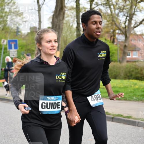 12.04.2026 - 45. Internationalen Wilhelmsburger Insellauf J. Mangold http://msf.ph/oto/9510419 12.04.2026 13:00:21 Ziel 3167, 3318, 3314, 3165, 4698, 4962, 5798, 4074, 5828, 5610, 5083, 4410, 3378, 5012, 2303, 4997, 4397, 5854, 5737, 5412, 4826, 3136, 4098, 3136, 4098, 4468, 2964, 5311, 4707, 4696, 5777, 3166, 4702, 4407, 4827 meine-sportfotos.de